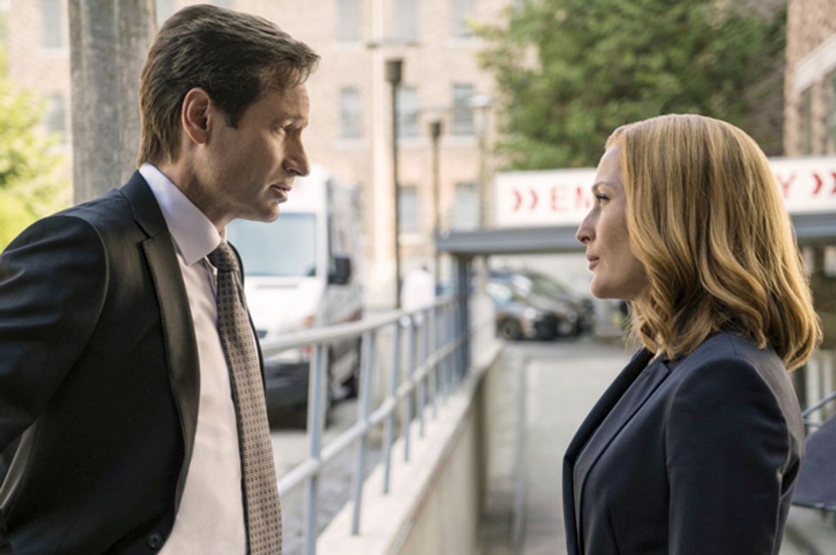 David Duchovny and Gillian Anderson in "The X-Files"   (Fox)