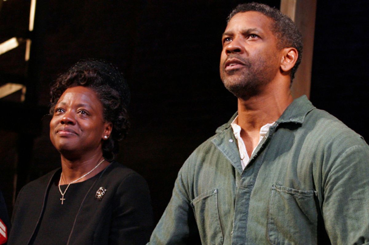 Viola Davis and Denzel Washington during the curtain call on opening night of "Fences" in New York City, April 26, 2010.   (Reuters/Jessica Rinaldi)