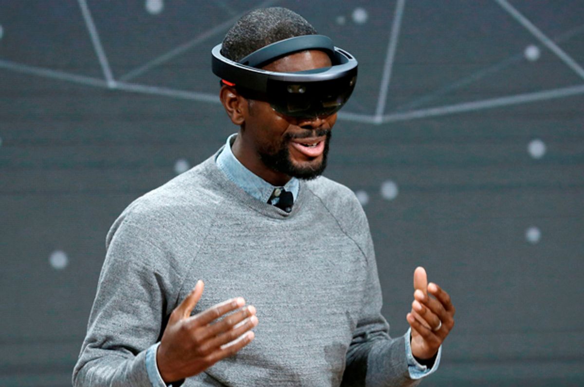 Taj Reid, Senior Designer at Microsoft, wears a HoloLens VR headset, October 26, 2016.    (Reuters/Lucas Jackson)