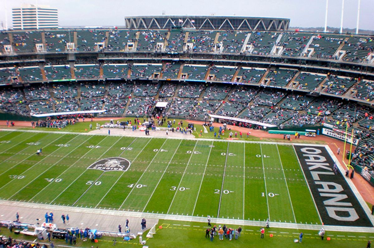 Oakland Raiders stadium (Wikicommons)