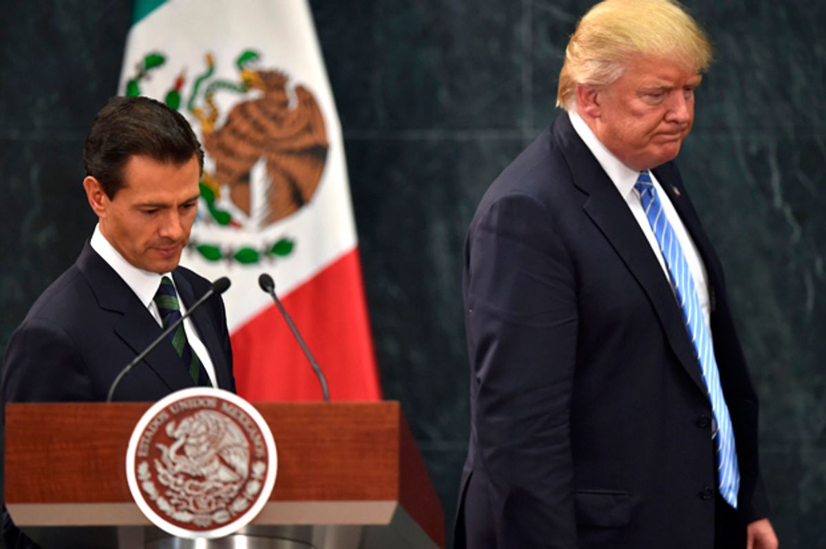 Donald Trump  and Mexican President Enrique Pena Nieto  (Getty/Yuri Cortez)