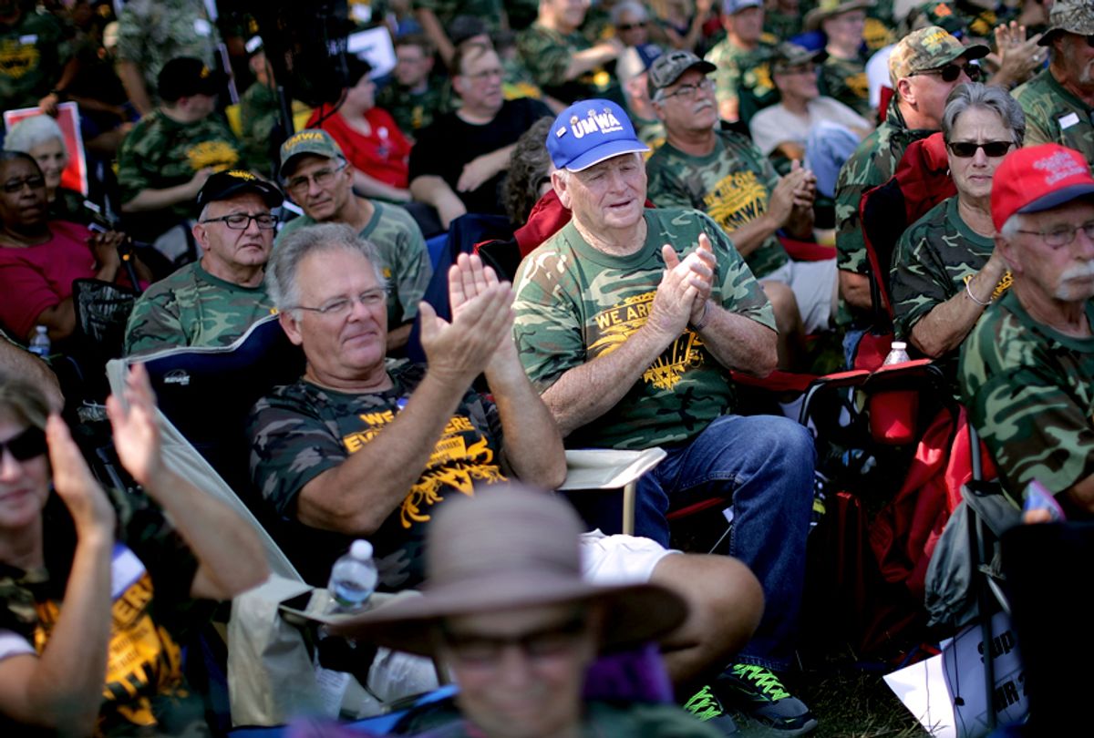 Members and supporters of the United Mine Workers of America (Getty/Chip Somodevilla)