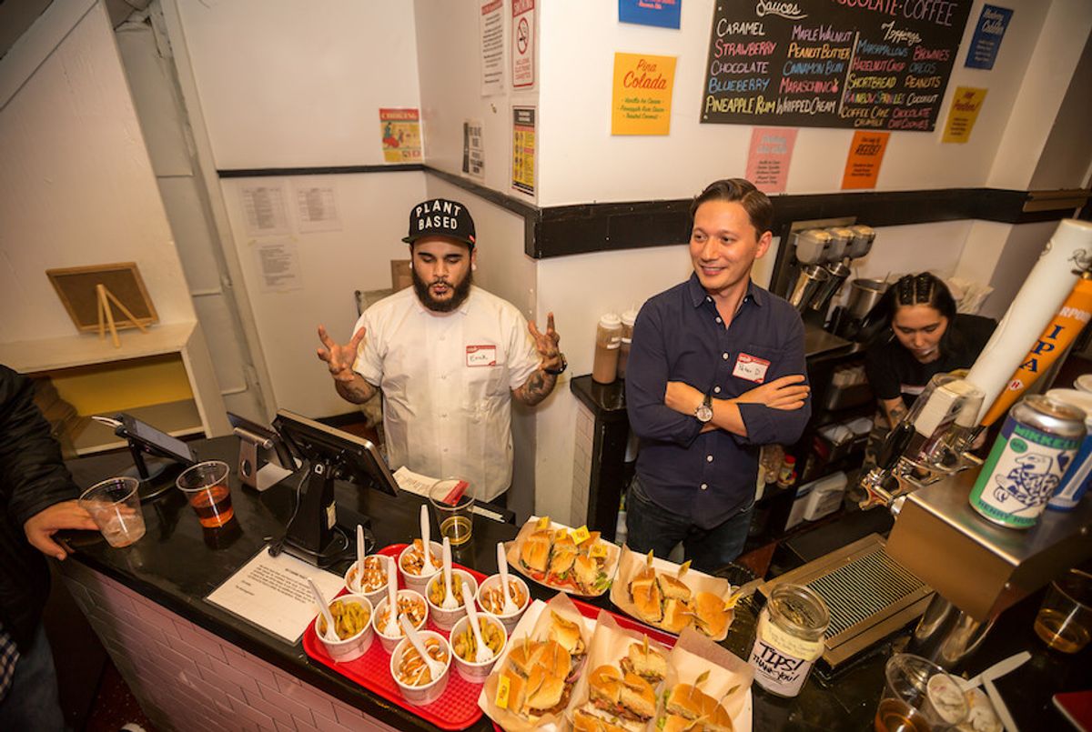 A Yelp event at Rip's Malt Shop in Brooklyn, New York, which serves vegan comfort food, including plant-based proteins produced by Beyond Meat and Field Roast. (Yelp Inc./Flickr)