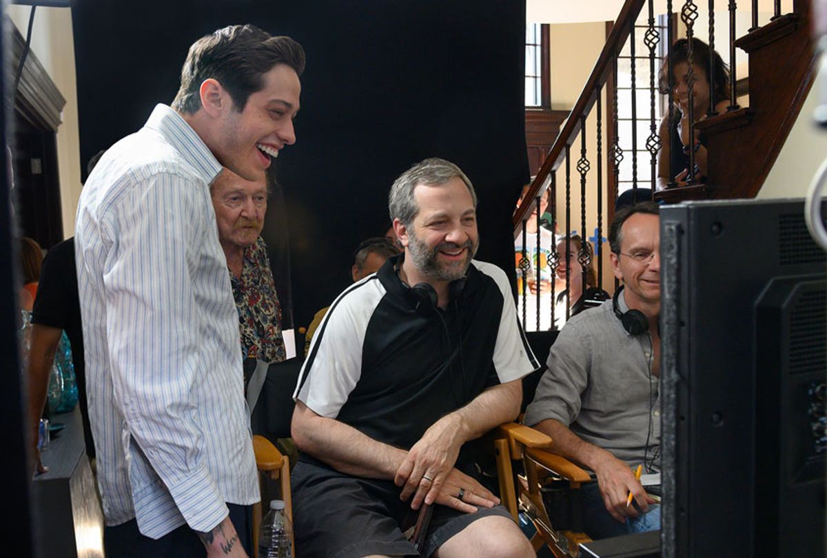Pete Davidson & Judd Apatow behind the scenes of "The King of Staten Island" (Universal)