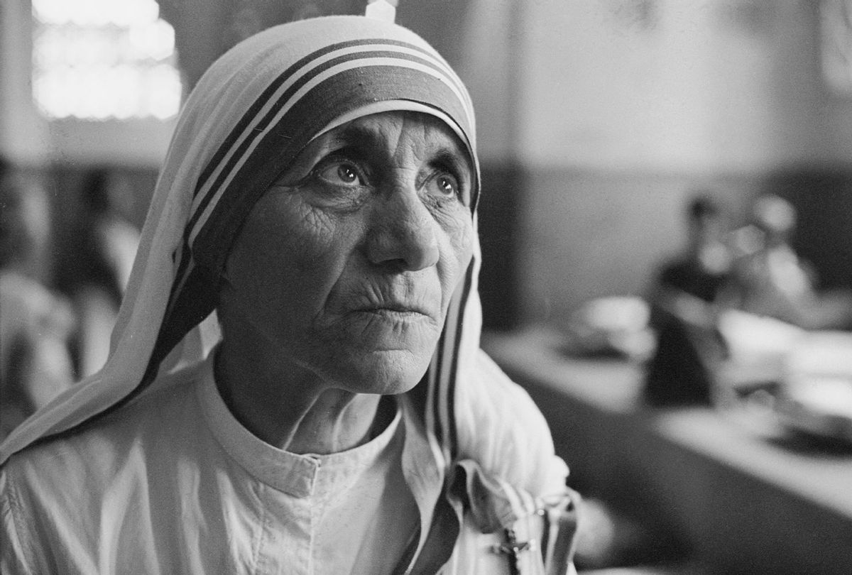 Albanian Roman Catholic nun and founder of the Missionaries of Charity, Mother Teresa (1910 - 1997) at a hospice for the destitute and dying in Kolkata (Calcutta), India, 1969. (Terry Fincher/Hulton Archive/Getty Images)