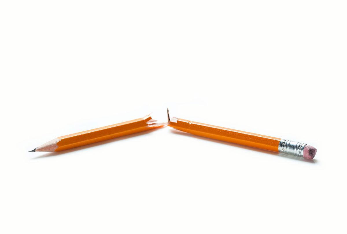 Broken Pencil (Getty Images/Maciej Toporowicz)