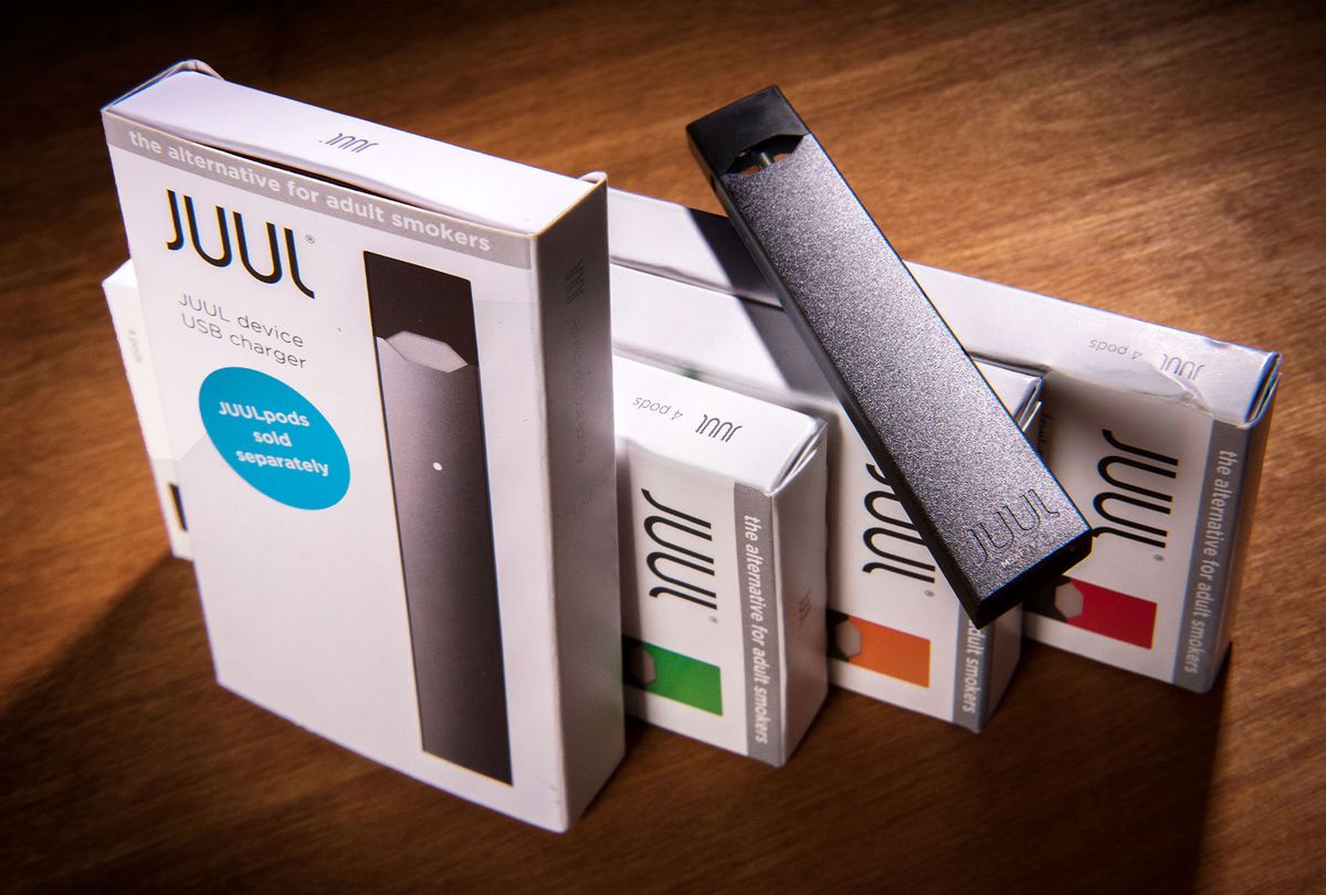 A Juul vaping system with accessory pods in varying flavors (Bill O'Leary/The Washington Post via Getty Images)