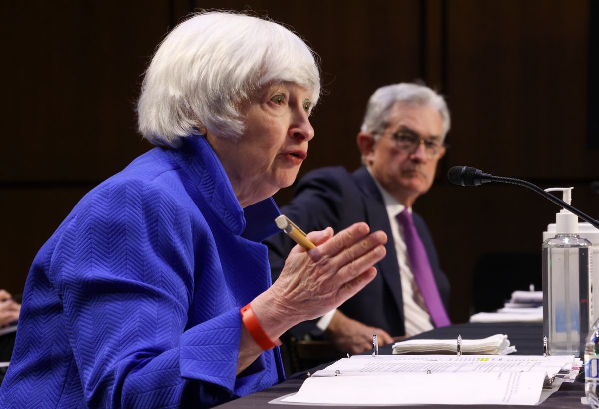 Treasury Secretary Janet Yellen and Federal Reserve Chairman Jerome Powell testify during a Senate Banking, Housing and Urban Affairs Committee hearing on the CARES Act, on Sept. 28. (Kevin Dietsch/Getty Images)