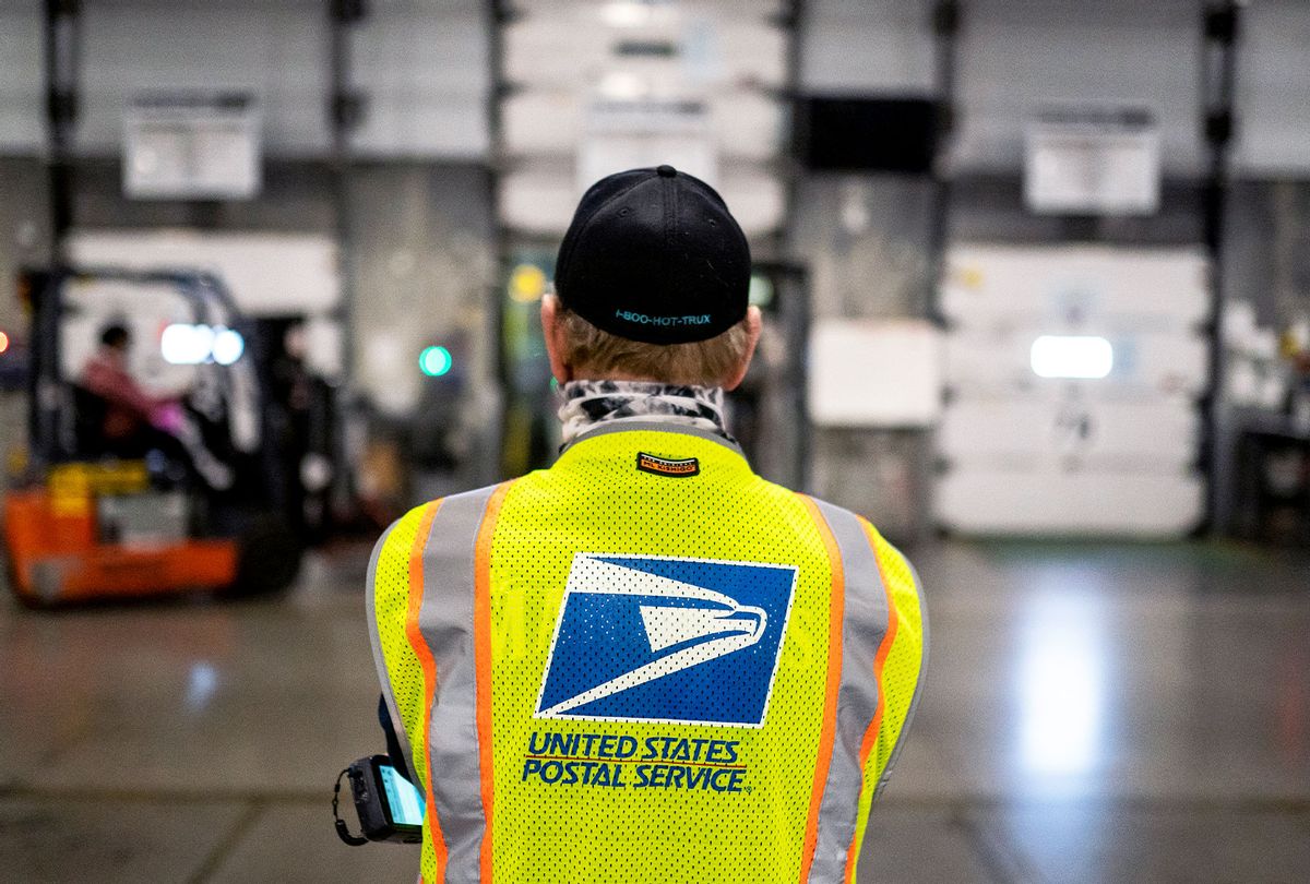 U.S. Postal Service (USPS) worker (Nathan Howard/Getty Images)