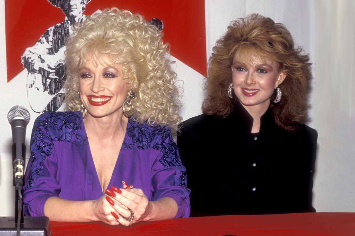 Dolly Parton, and Naomi Judd attend the Marlboro Sponsored Country Music Tour Donates $225,000 to America's Second Harvest on March 8, 1987 at Avery Fisher Hall at Lincoln Center in New York City, New York. (Ron Galella, Ltd./Ron Galella Collection via Getty Images)