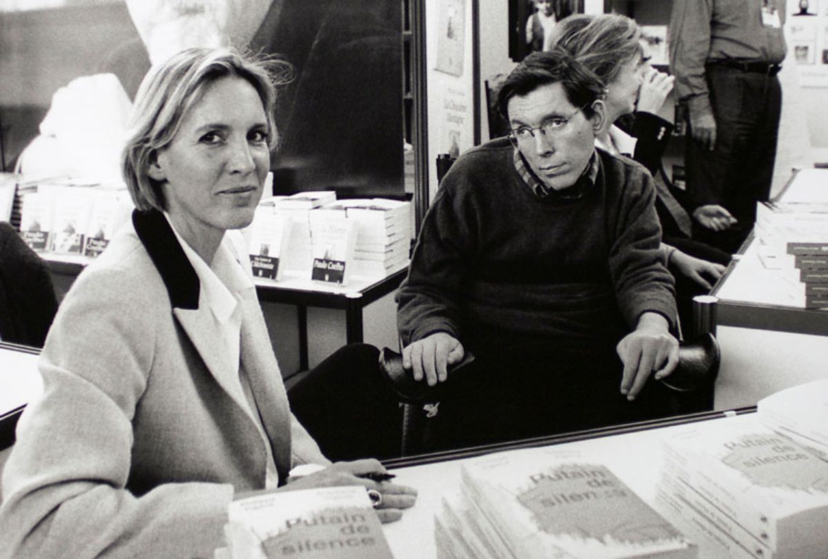 French writer Philippe Vigand (6 May 1957–15 November 2020) and his wife, Stéphane Vigand, photographed in Paris on March 23, 1998. Vigand had locked-in syndrome.

 (GAILLARDE/REGLAIN/Getty)