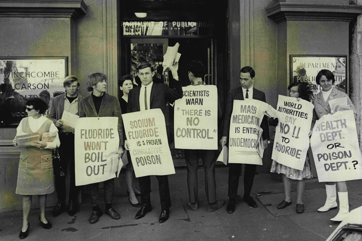 Anti-fluoride demonstrators (approx 20) displayed banners and handed out pamphlets outside the Dept. of Public Health on Bridge Street, September 14, 1966. (Frank Albert Charles Burke/Fairfax Media via Getty Images)