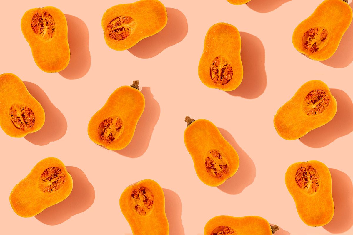 Pattern of halved butternut squashes (Getty Images/Westend61)