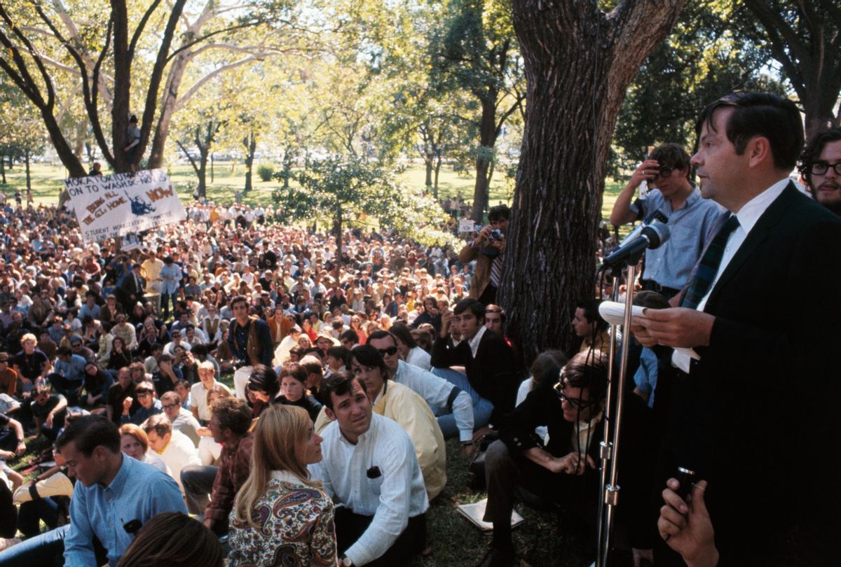 Ronnie Dugger, editor of The Texas Observer, addresses an anti-Vietnam War rally in 1969. (Bettmann/Contributor/Getty Images)