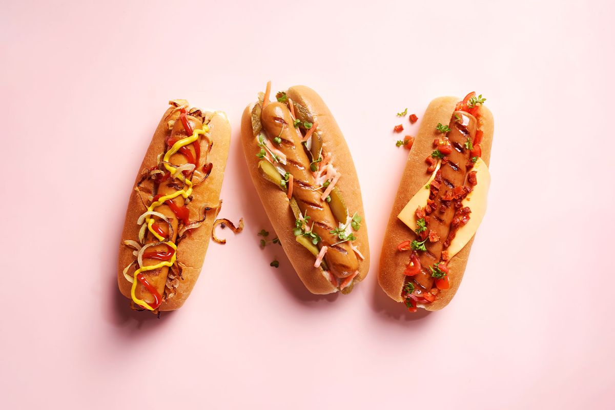 3 varieties of Hotdogs (Getty Images/Lauren Mclean)