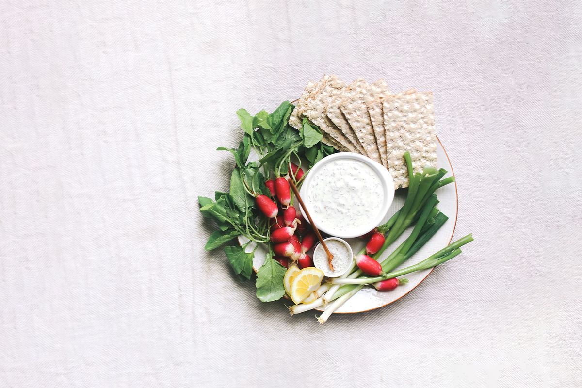 Crudités With A Spring Dill Dip (Getty Images/Studio Alcott)