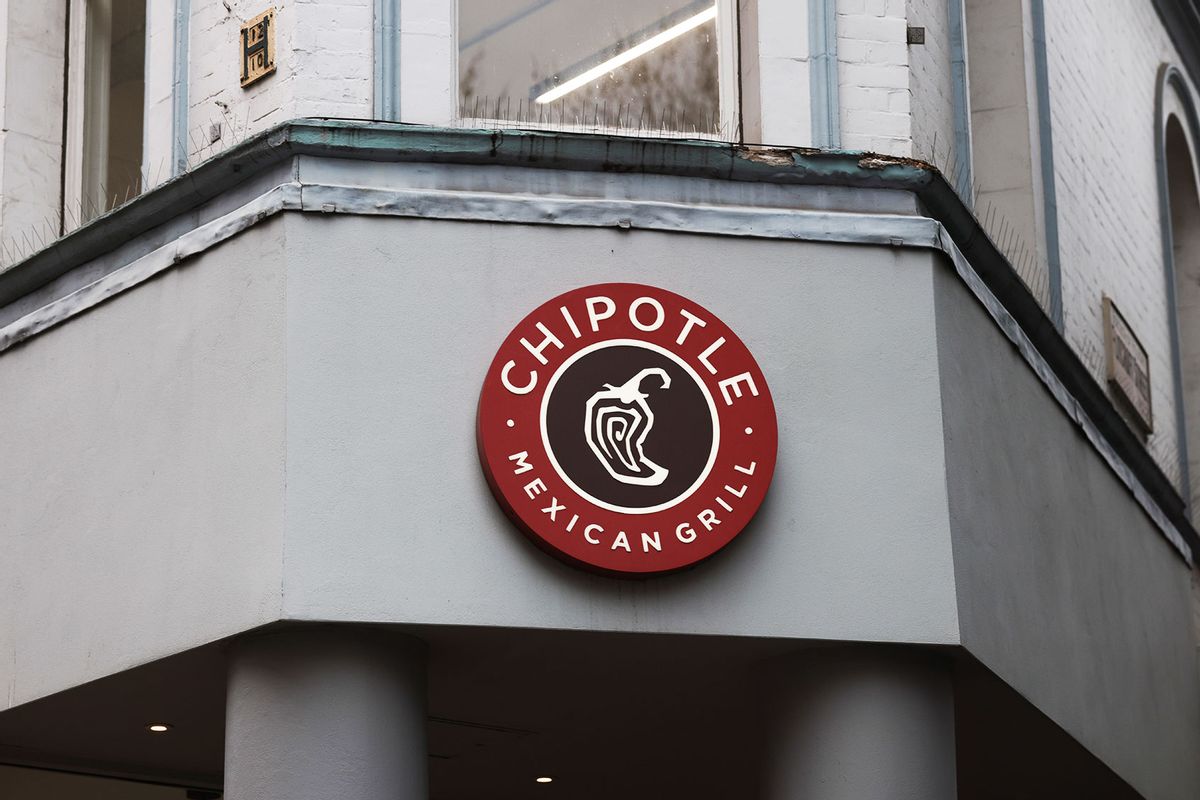 The exterior of a Chipotle Mexican Grill restaurant (Jeremy Moeller/Getty Images)