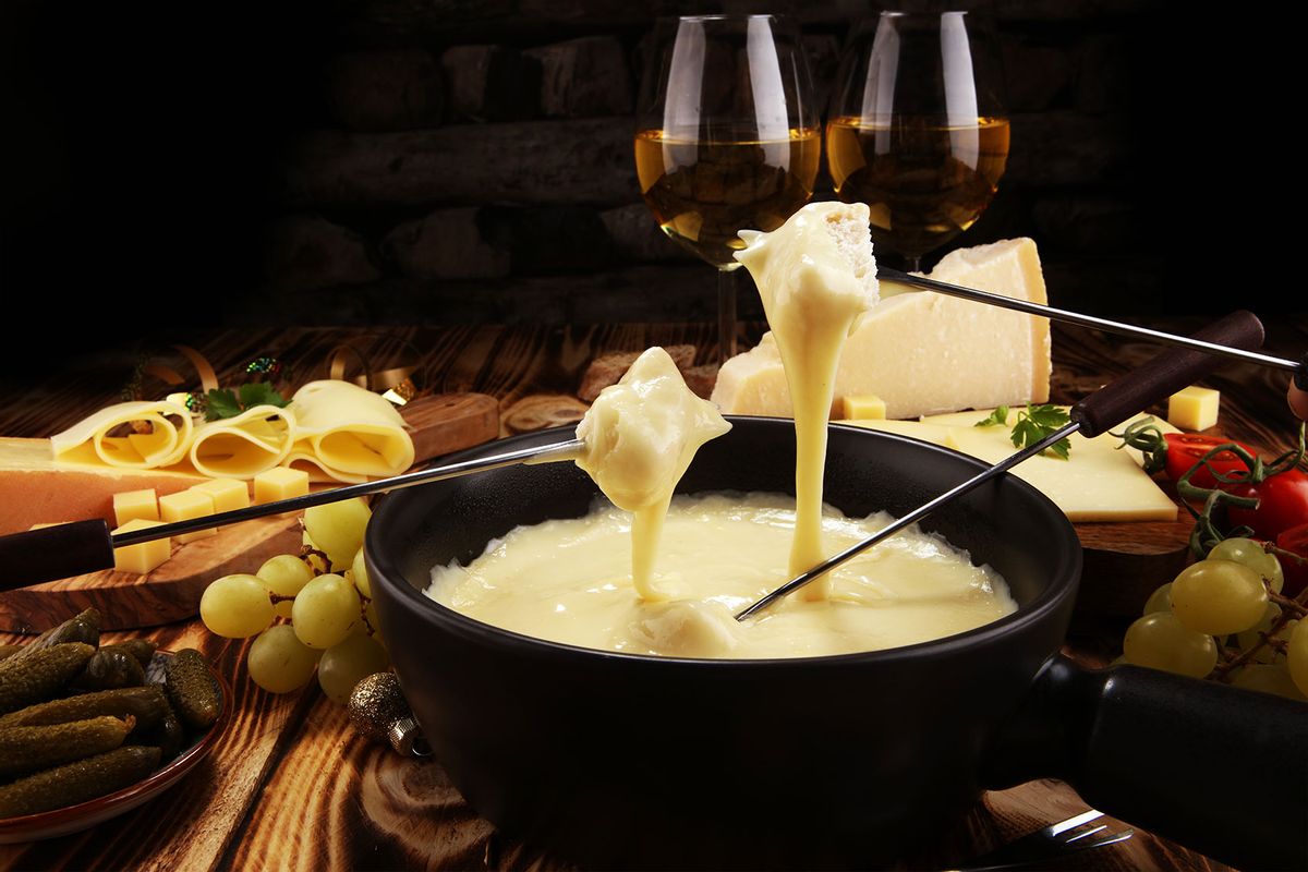 Cheese Fondue (Getty Images/beats3)