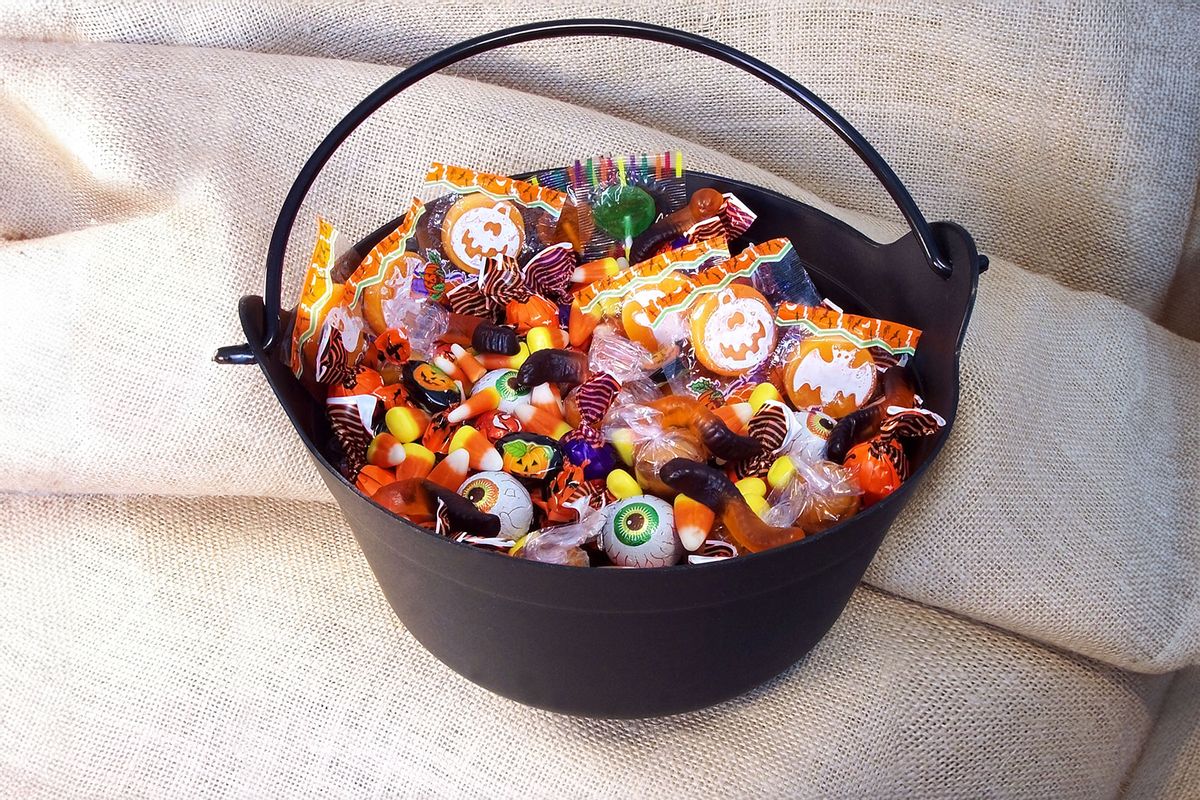 Halloween Candy (Getty Images/samgrandy)