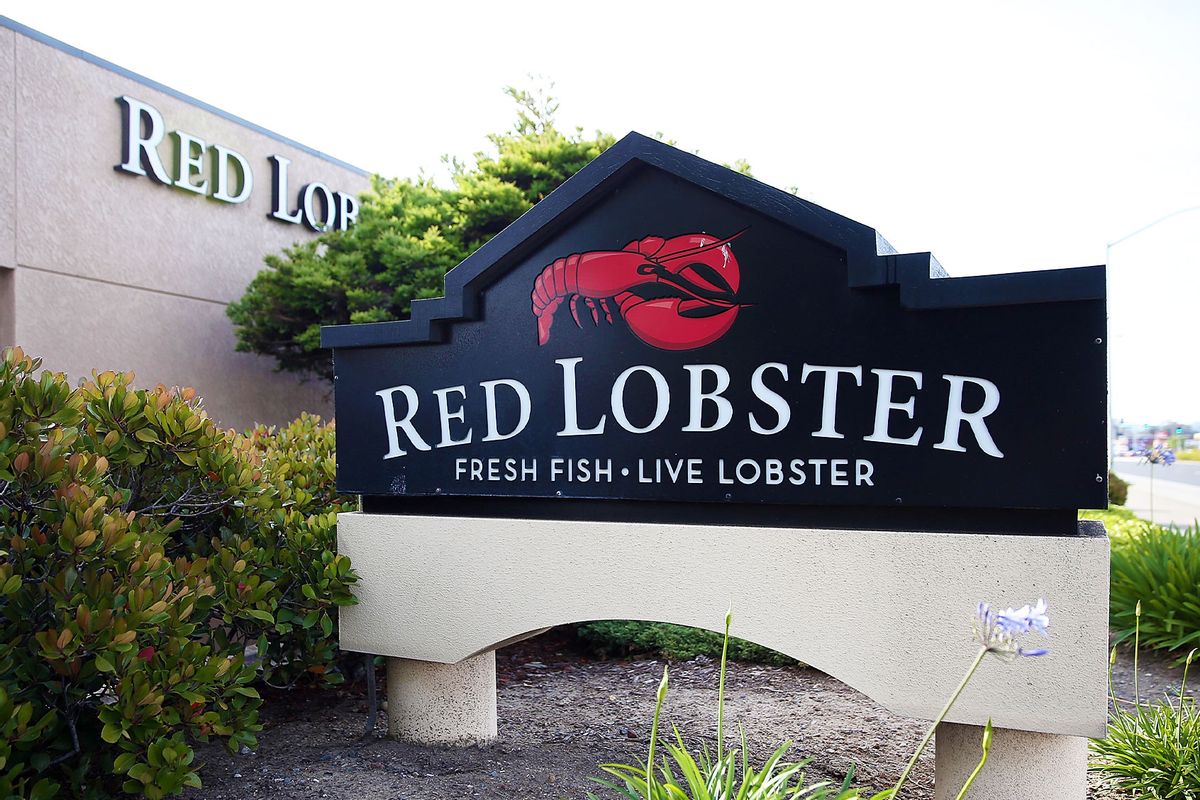A sign is posted in front of a Red Lobster restaurant on May 16, 2014 in San Bruno, California. (Justin Sullivan/Getty Images)