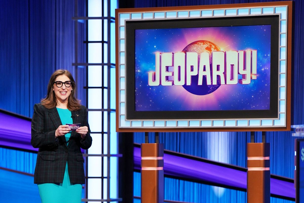Mayim Bialik hosting "Jeopardy" (CBS Media Ventures)