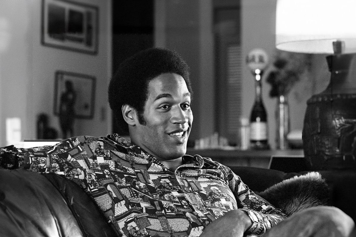 NFL star O.J. Simspson poses for a portrait at home on January 8, 1973 in Los Angeles, California. (Michael Ochs Archives/Getty Images)