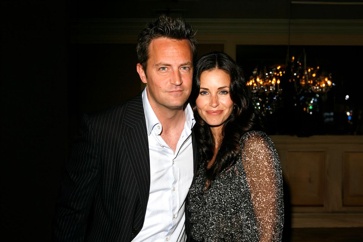 Matthew Perry and Courteney Cox Arquette during AFI Honors Hollywood's Arquette Family With The Sixth Annual "Platinum Circle Awards" - Green Room and Show in Los Angeles, California, United States. (J. Vespa/WireImage/Getty Images)