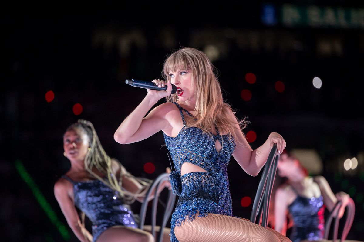 Taylor Swift performs on stage during "Taylor Swift | The Eras Tour" at Santiago Bernabéu Stadium on May 29, 2024 in Madrid, Spain. (Xavi Torrent/TAS24/Getty Images for TAS Rights Management)
