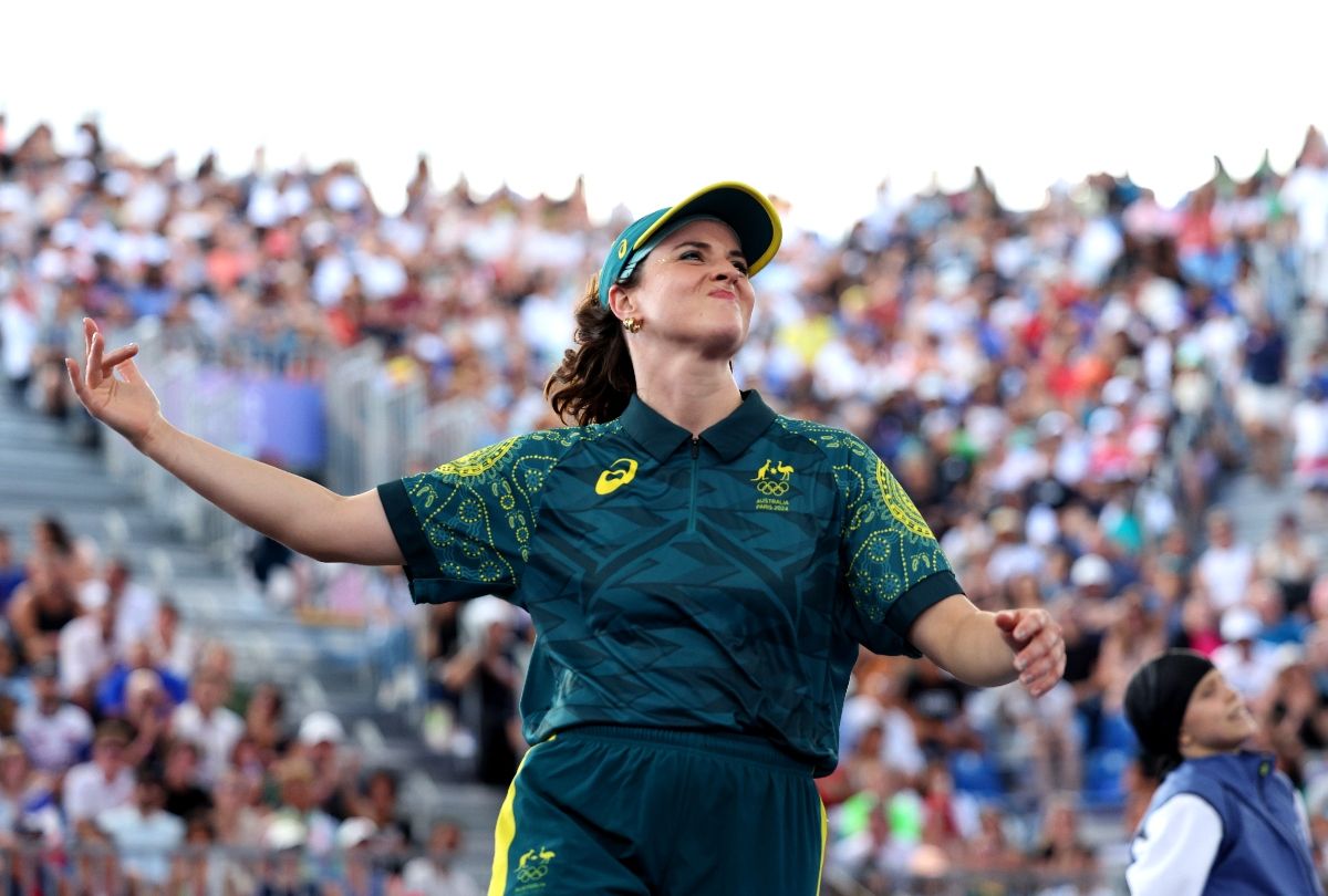 B-Girl Rachael "Raygun" Gunn of Team Australia reacts during the B-Girls Round Robin - Group B on day fourteen of the Olympic Games Paris 2024 at Place de la Concorde on August 09, 2024 in Paris, France (Elsa/Getty Images)