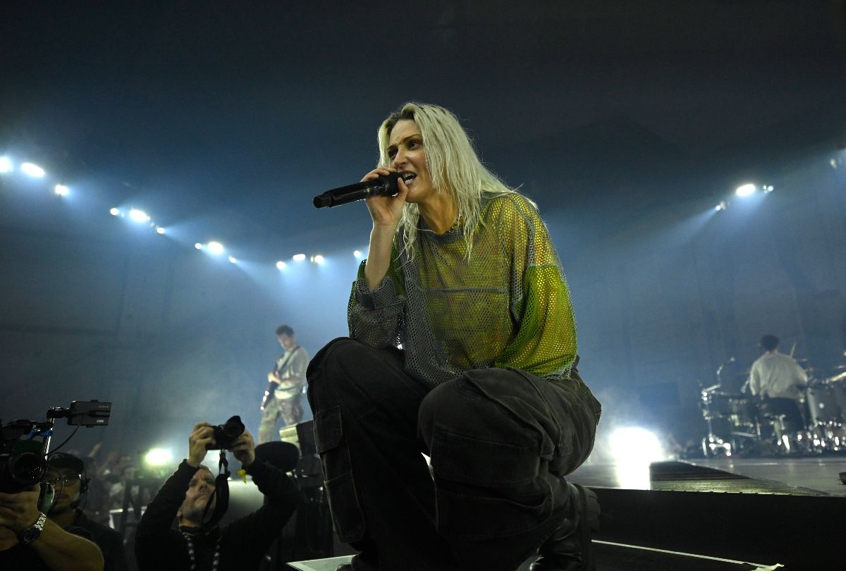 Emily Armstrong and Linkin Park perform during a global livestream at Warner Bros. Studios on September 05, 2024 in Burbank, California (Timothy Norris/Getty Images for Warner Music)