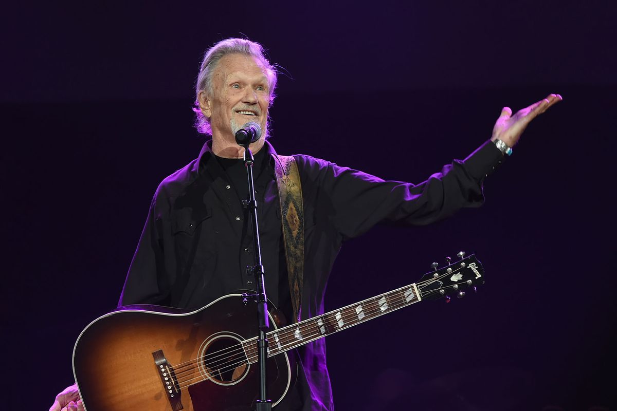 Singer/Songwriter Kris Kristofferson performs during NSAI 50 Yearsof Songs at Ryman Auditorium on September 20, 2017 in Nashville, Tennessee. (Rick Diamond/Getty Images)