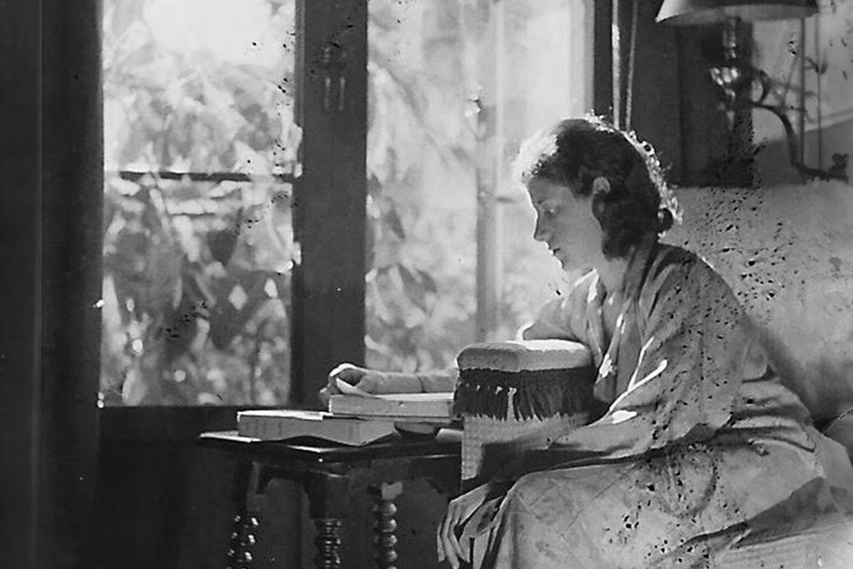 This photo of Babb alone was taken by her husband, James Wong Howe. (Courtesy of Joanne Dearcopp, literary executor of the Babb estate)