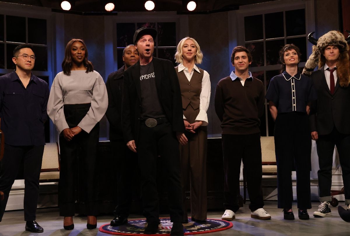 Bowen Yang, Ego Nwodim, Kenan Thompson, Dana Carvey as Elon Musk, Heidi Gardner, Marcello Hernández, Sarah Sherman, and Colin Jost during the “SNL For Trump” Cold Open on Saturday, November 9, 2024  (Will Heath/NBC)