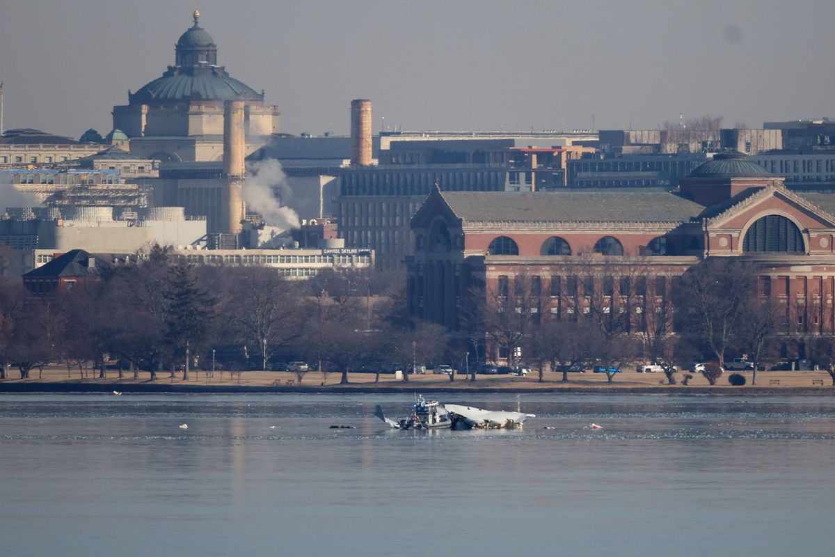 Emergency response units search the crash site of the American Airlines plane on the Potomac River after the plane crashed last night on approach to Reagan National Airport on January 30, 2025 in Arlington, Virginia. (Tasos Katopodis/Getty Images)