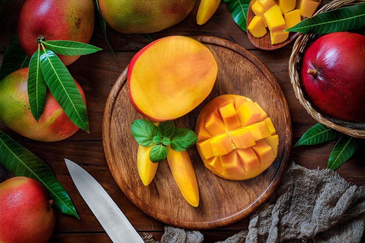 Sliced Mangoes (Getty Images/apomares)