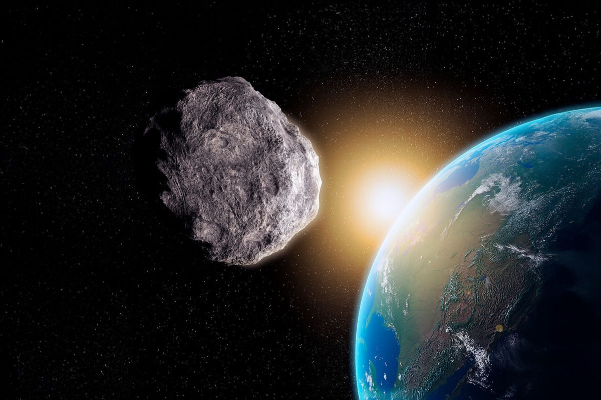 Asteroid headed toward Earth (Getty Images/Science Photo Library/ANDRZEJ WOJCICKI)