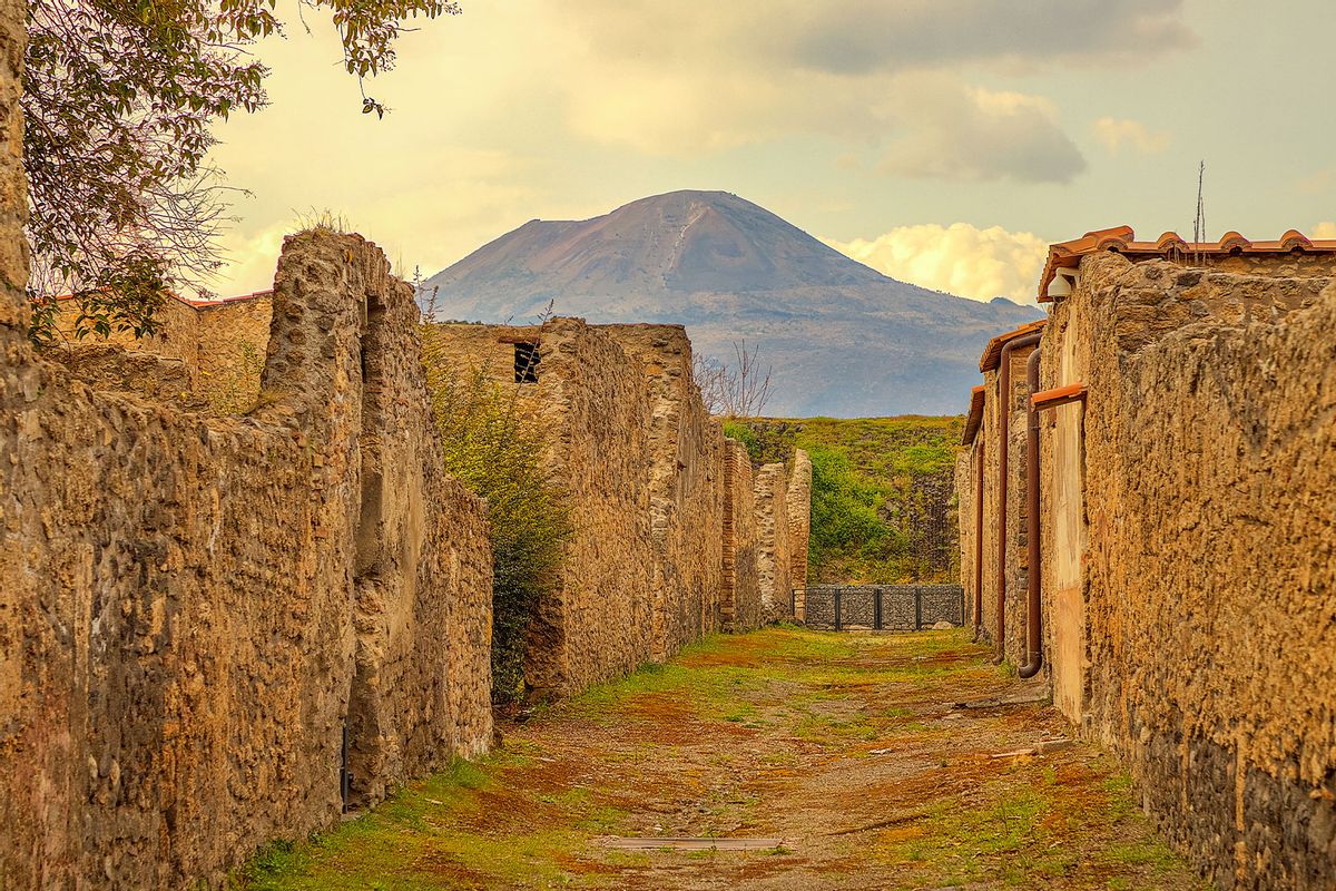 View of Mount Vesuvius from the ground of the ancient Roman city of Pompeii (Getty Images/Andrea Pucci)