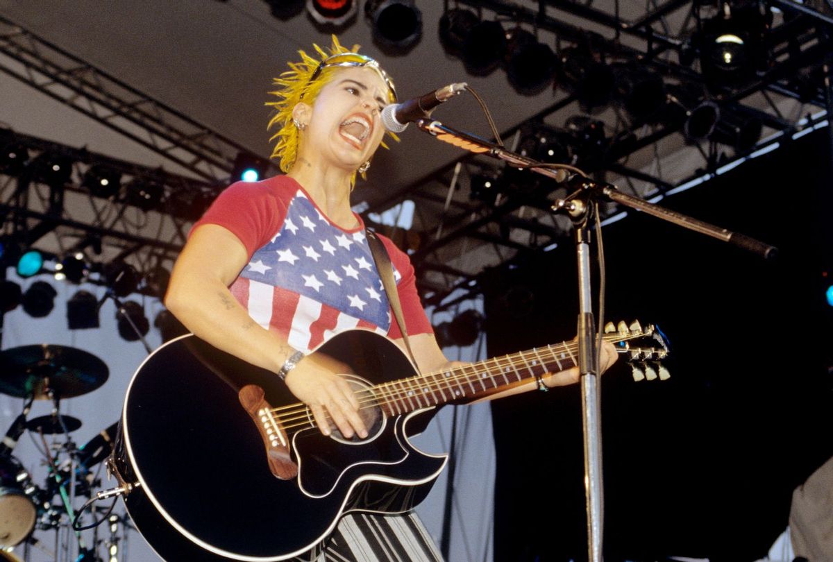 Linda Perry of 4 Non Blondes performs on July 1, 1994 in Memmingen, Germany (Fryderyk Gabowicz/picture alliance via Getty Images)