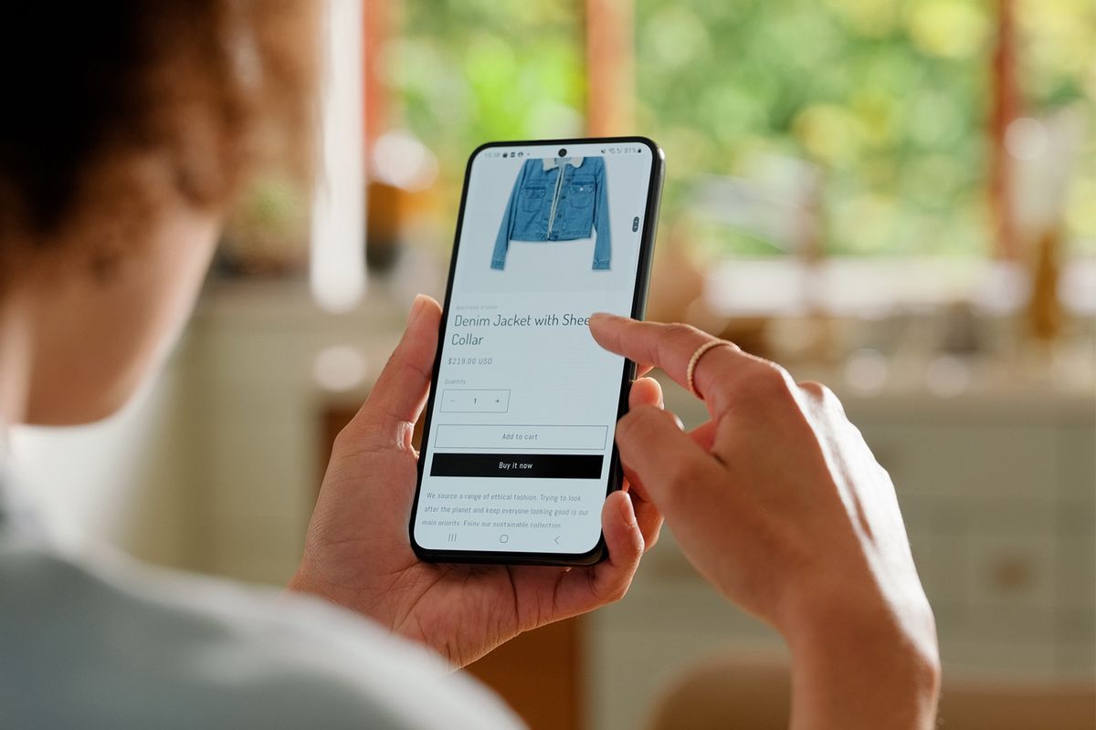 Online shopping on phone (Getty Images/Bevan Goldswain)