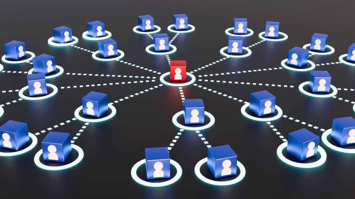 MLM network marketing chart structure (Getty Images/Love Employee)