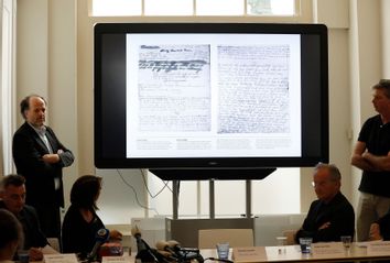 Presentation of Anne Frank's diaries