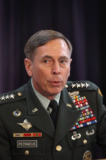 Britain Petraeus