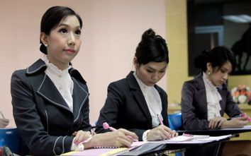 CORRECTION Thailand Transsexual Flight Attendants