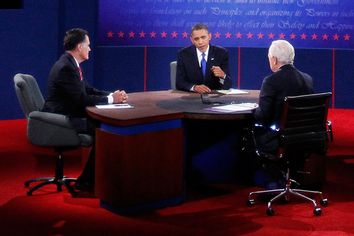 U.S. Republican presidential nominee Romney listens as U.S. President Obama answers a question while moderator Schieffer looks on during the final U.S. presidential debate in Boca Raton