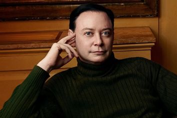 andrew-solomon-by-annie-leibovitz