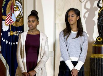 Barack Obama, Malia Obama, Sasha Obama