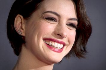 Anne Hathaway