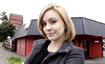 Elle Stanger