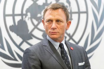 Daniel Craig