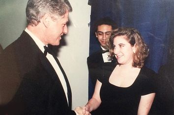 Bill Clinton, Hana Schank